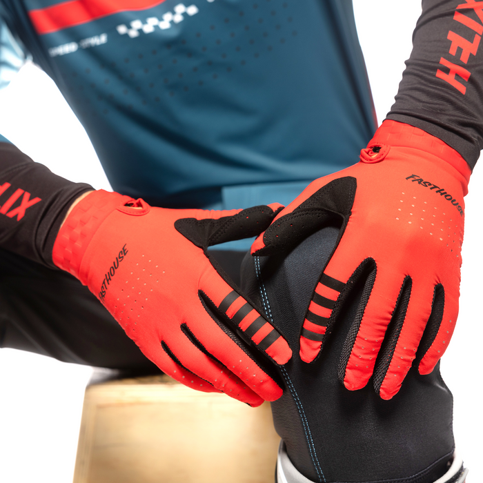 Fasthouse Helix Podium Gloves in Red