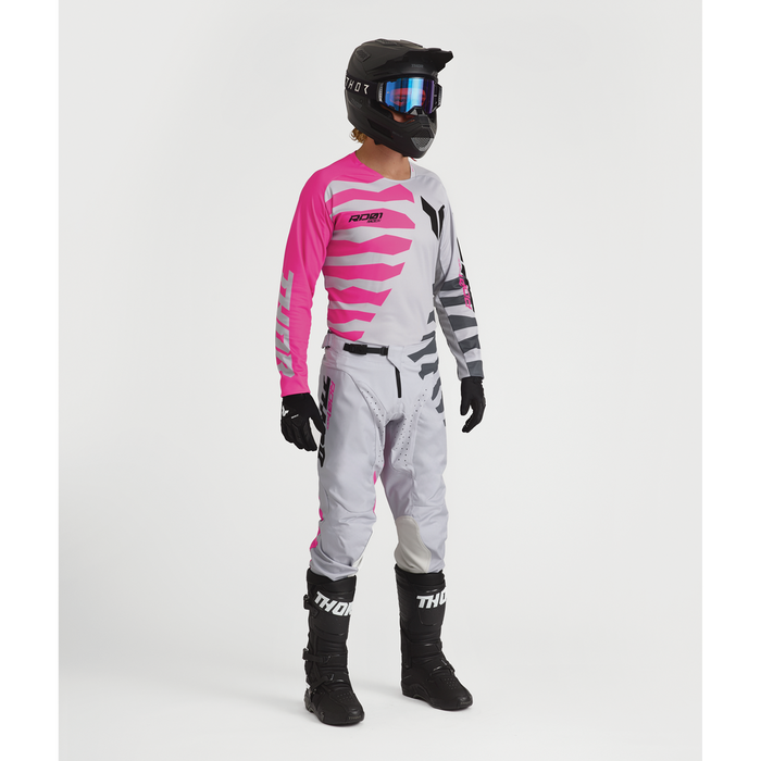 Thor Launchmode Shredder Gray/Fuchsia Gear Combo full outfit view 2